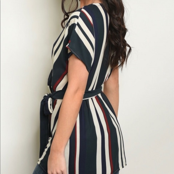 GREEN STRIPES TOP! - Picture 2 of 6